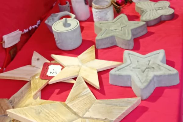 Bild Seit 17 Jahren mit dabei: Die Lebensbrücke als fester Bestandteil des Gersfelder Weihnachtsmarkts