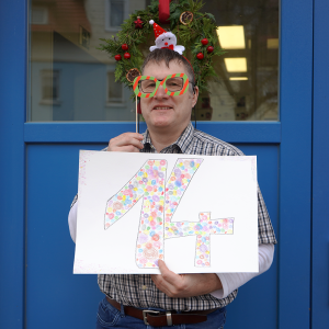 Bild Advent, Advent, ein Lichtlein brennt. Erst eins, dann zwei, dann drei, …